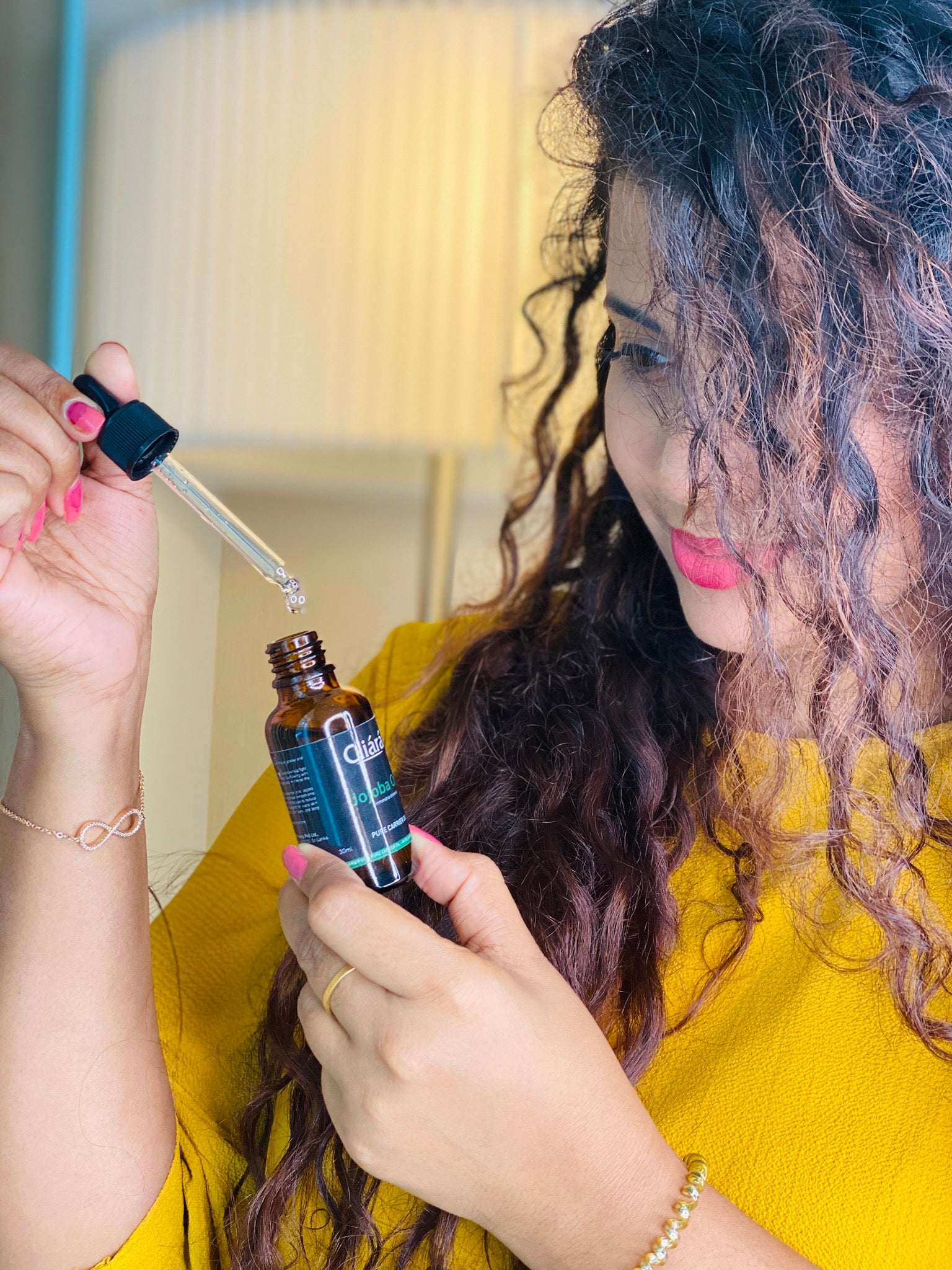 What is a carrier oil? Best oils and uses - Cliara Essential Oils