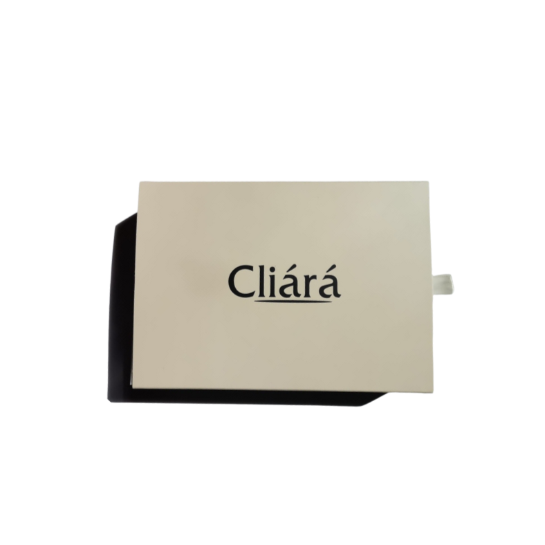 Cliara Gift Box